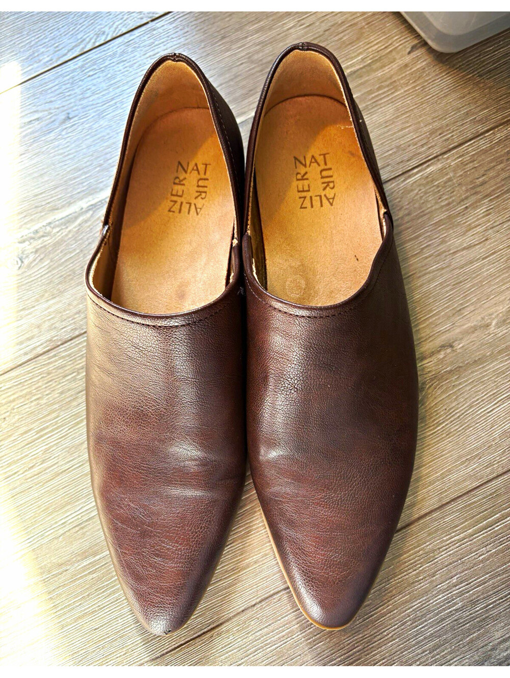 Naturalizer Women's Brown Leather Slip On Pointed Toe Flats Size 11 M
